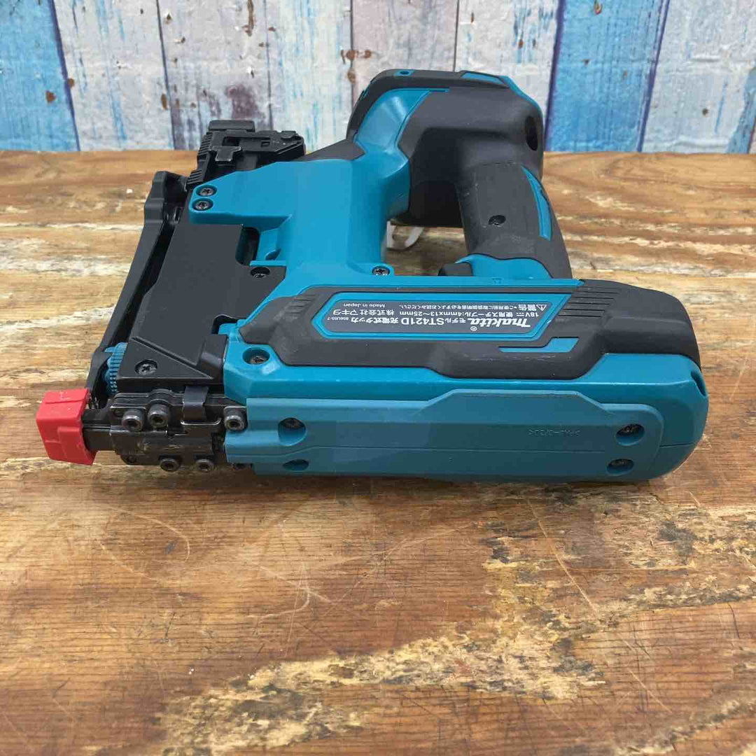 ★マキタ(makita) コードレスタッカー ST421DZK【柏店】