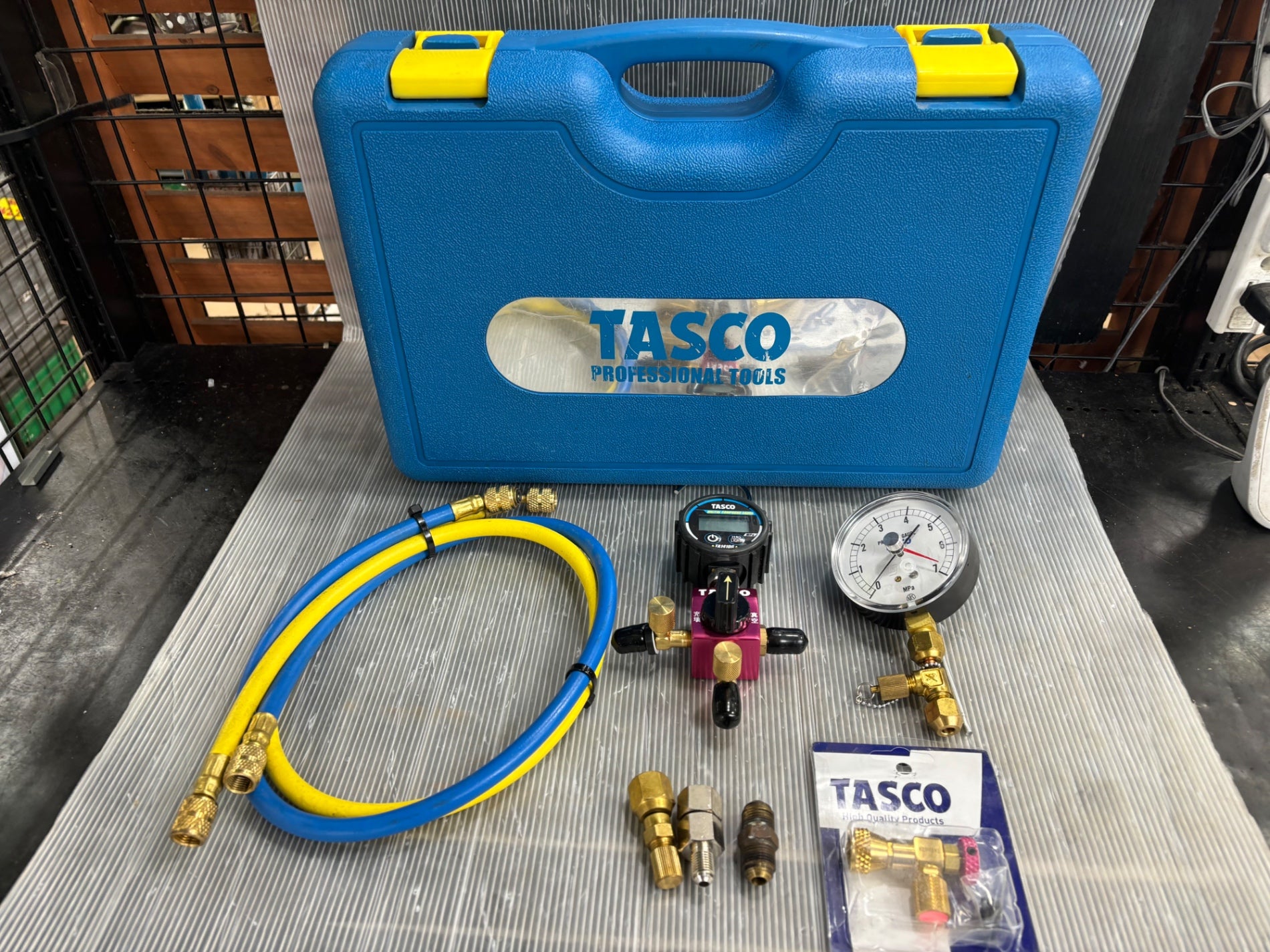 TASCO タスコ TA141DG デジタル連成計 ボールバルブ式 シングル