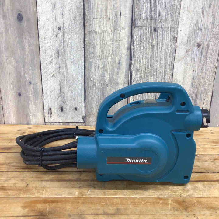 【中古品】 マキタ(makita) 小型集じん機 乾式 450(P) ホース・集じん袋付属 100V 【東大和店】
