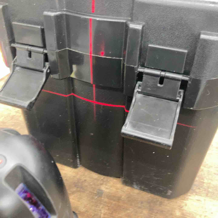 ◇VOICE レーザー墨出し器 5ラインレーザー Model-R5【八潮店】