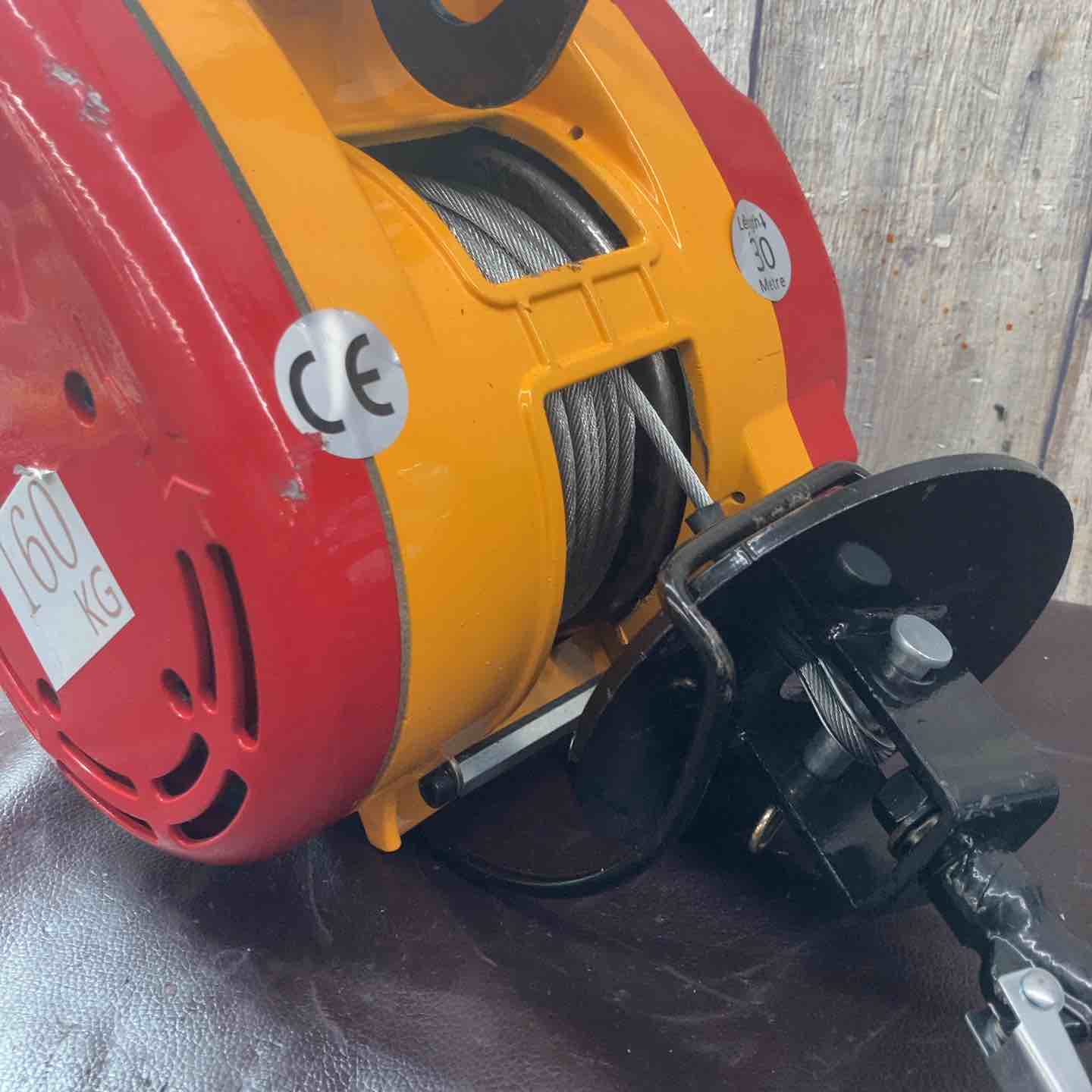 中古品】XIAOJINGANG 電動ウインチ DU-160A 無線リモコン付属【東大和