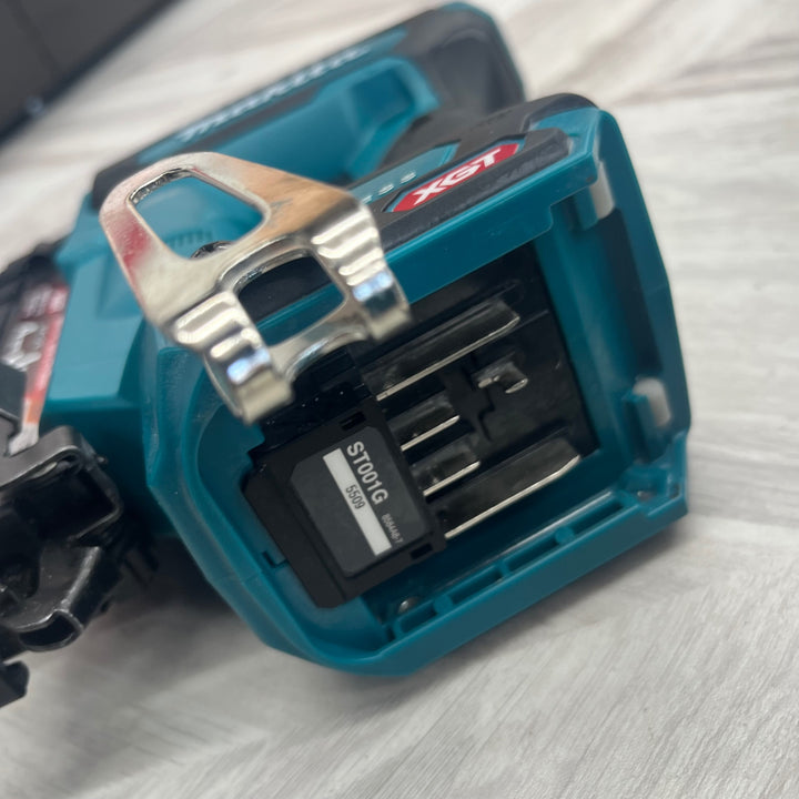 ★マキタ(makita) コードレスタッカー ST001GZK【越谷店】