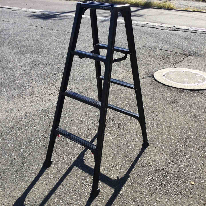 【現状品 / 店頭受取り限定】 長谷川工業/Hasegawa 伸縮専用脚立 脚軽伸縮ブラック 4段 RZSB-12 (RZSB12) 【鴻巣店】