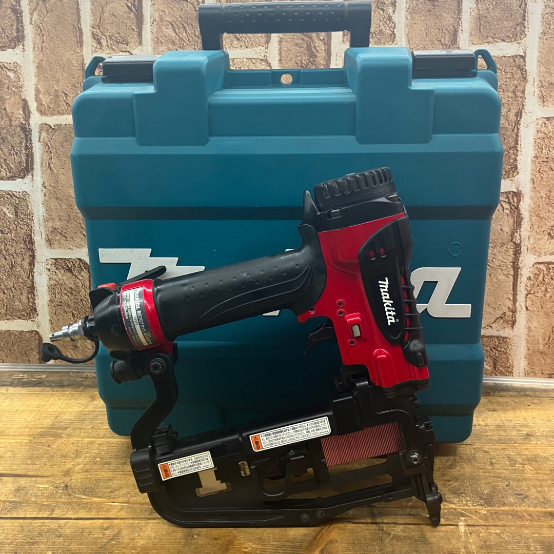 ★マキタ(makita) 高圧フロアタッカ AT450HA【所沢店】