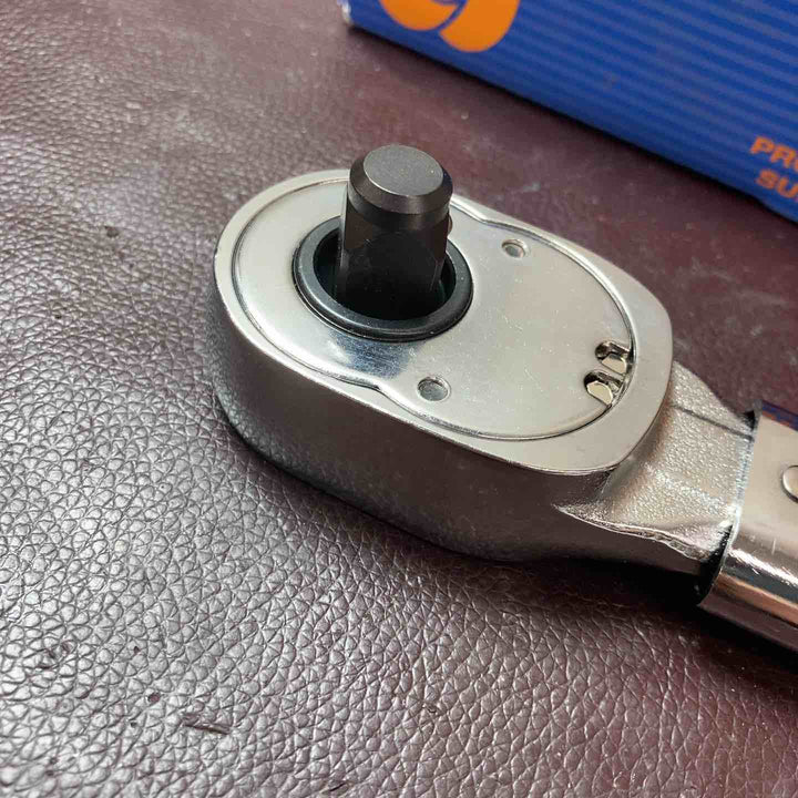【未使用(店頭展示品)】東日(トーニチ/TOHNICHI)手動式トルクレンチ 40~280N・m QL280N12【東大和店】