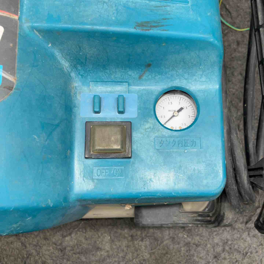 ◇マキタ(makita) 常圧高圧兼用エアコンプレッサー AC3000【鴻巣店】