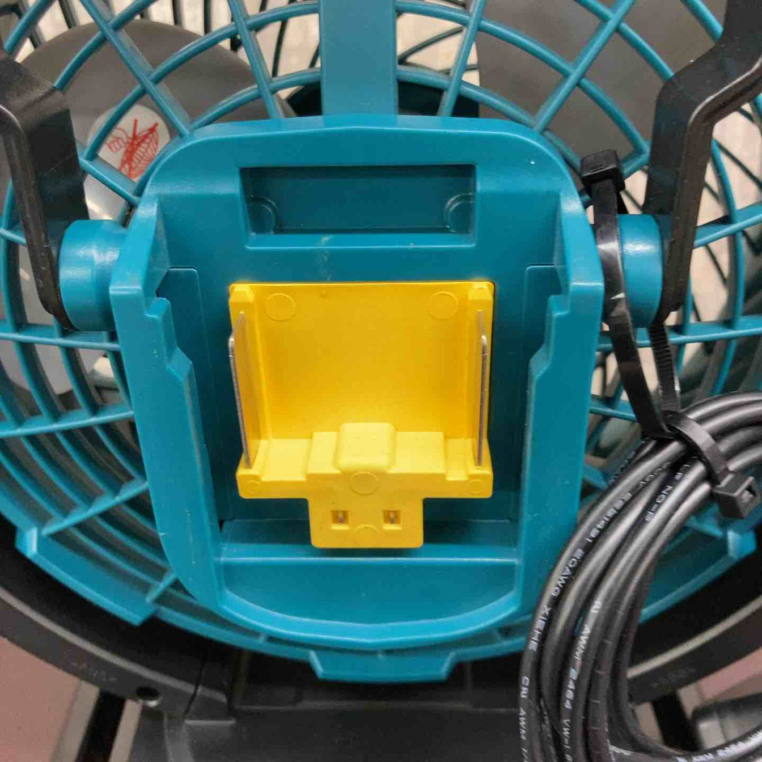 【中古品】マキタ(makita) コードレスファン CF102DZ ACアダプタ付き【東大和店】