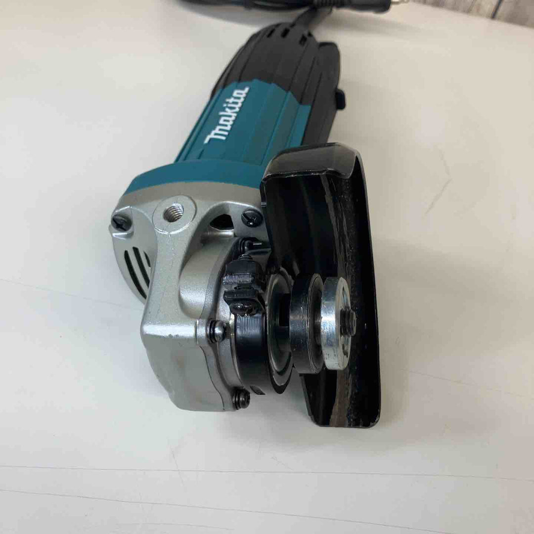 ◇マキタ(makita) 100mmディスクグラインダ GA4034【戸田店】