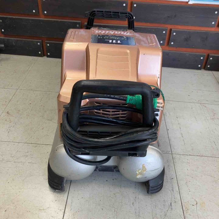 ★マキタ(makita) エアコンプレッサー AC462XLH【鴻巣店】