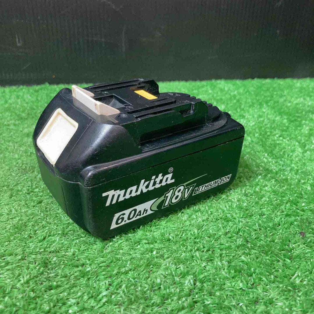 マキタ コードレス(ロータリ)ハンマドリル HR244DRGB 18V6.0Ahバッテリー1個付き 【岩槻店】