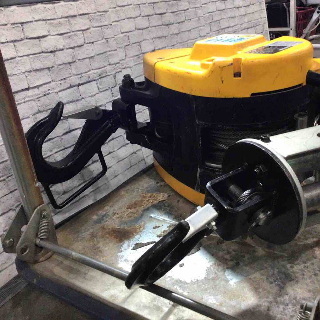 【店頭受取り限定】★リョービ(RYOBI) ウインチ(リモコンタイプ) WI-196RC【川口店】