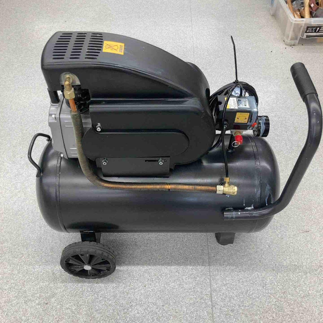 【店頭受取り限定】アストロプロダクツ エアコンプレッサー 39 L AP041042 充填時間：3分37秒【八潮店】