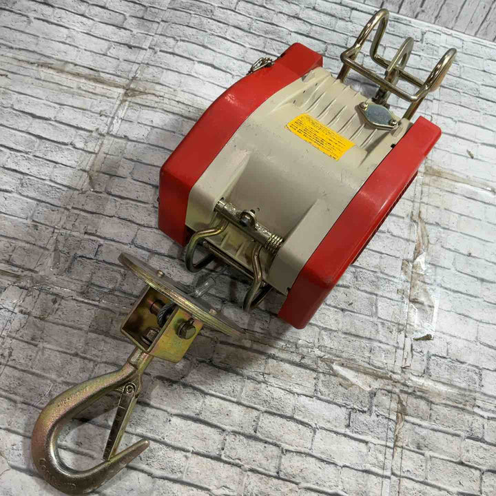 ◇マキタ(makita) 小型ホイスト(ワイヤー) 定格荷重60kg 揚程20m  TH60【川口店】