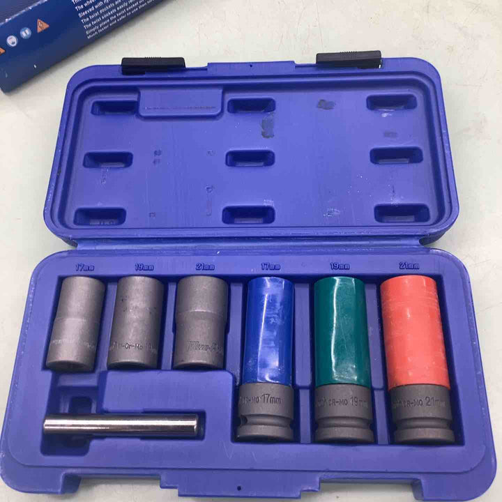 ブルーポイントホイールソケットセットITC7316A-KIT　1個カバー部分割れあり【越谷店】