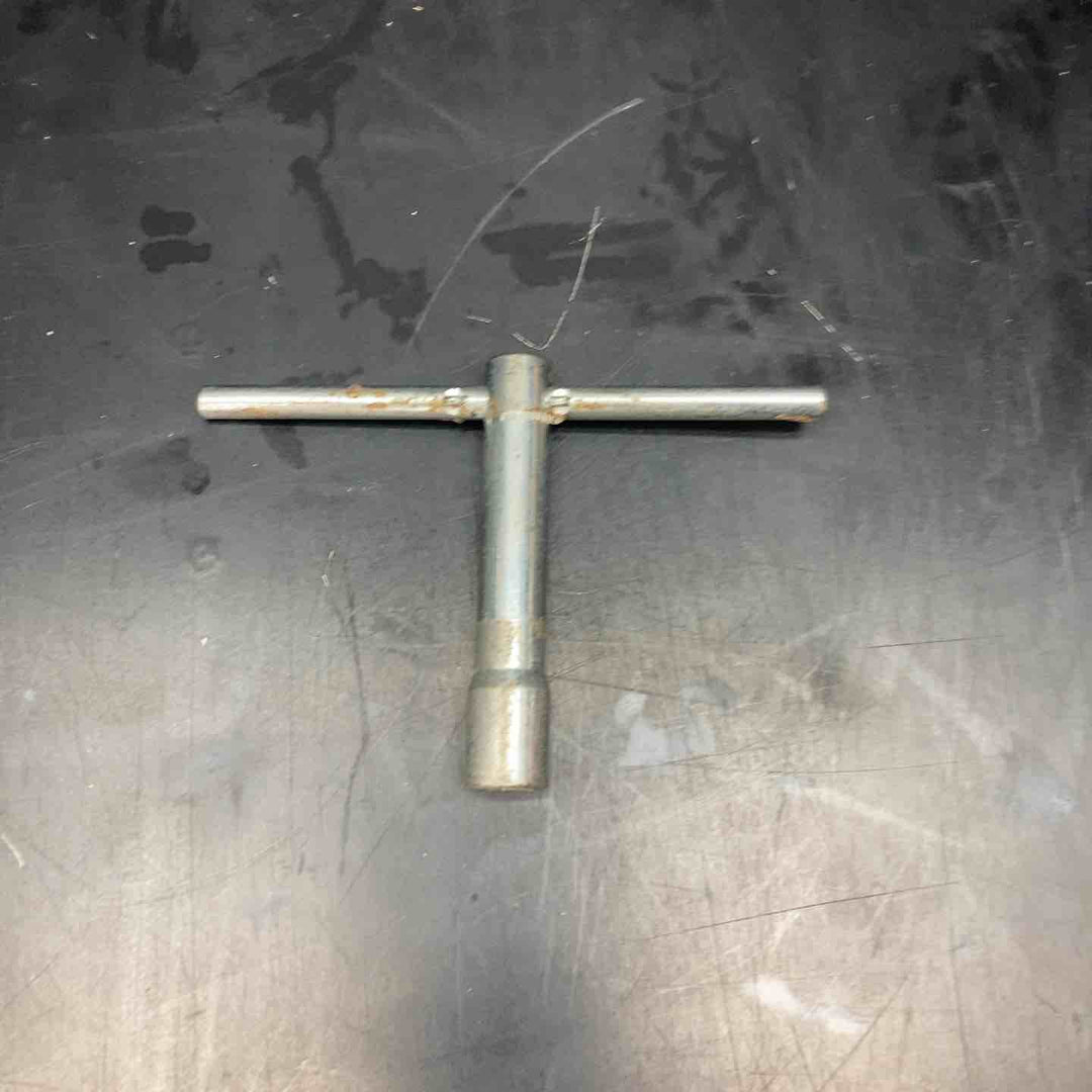 【中古品】マキタ(makita) 電気カンナ KP0800A 動作確認済み【川越店】