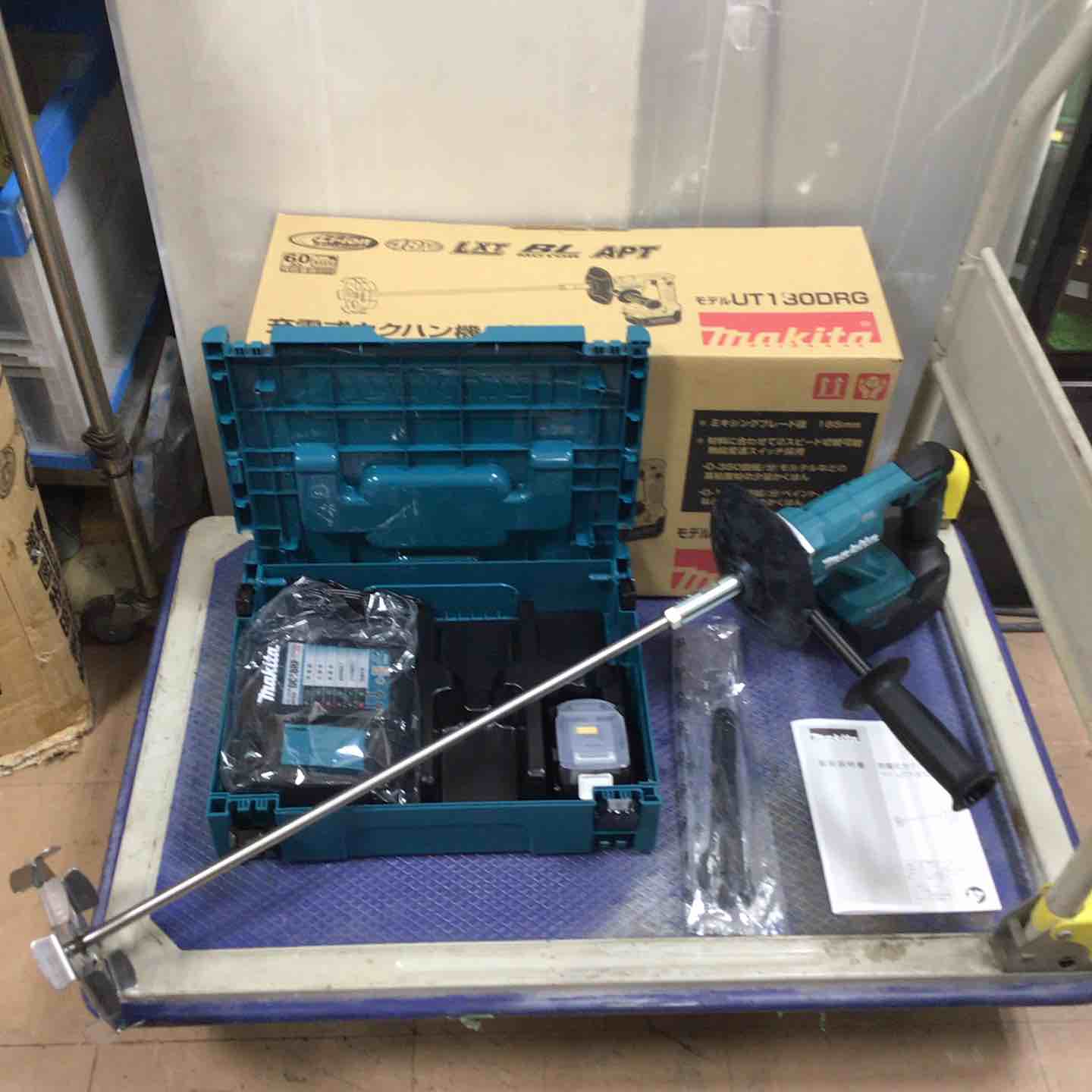 ☆マキタ(makita) コードレスかくはん機 UT130DRG【草加店】 – アクト