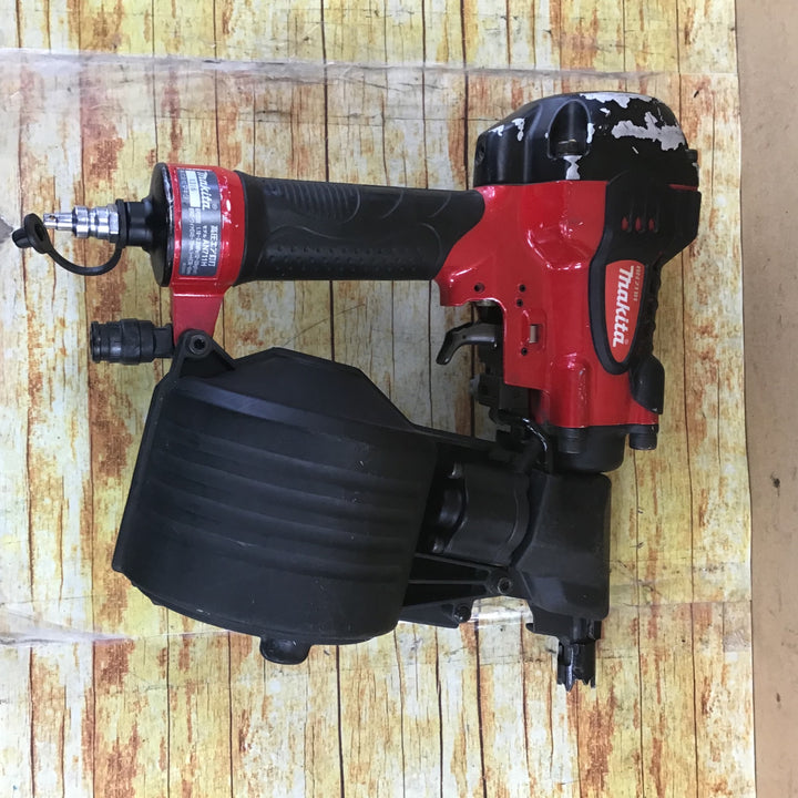 ★マキタ(makita) 高圧エア釘打ち機 AN711H【川崎店】