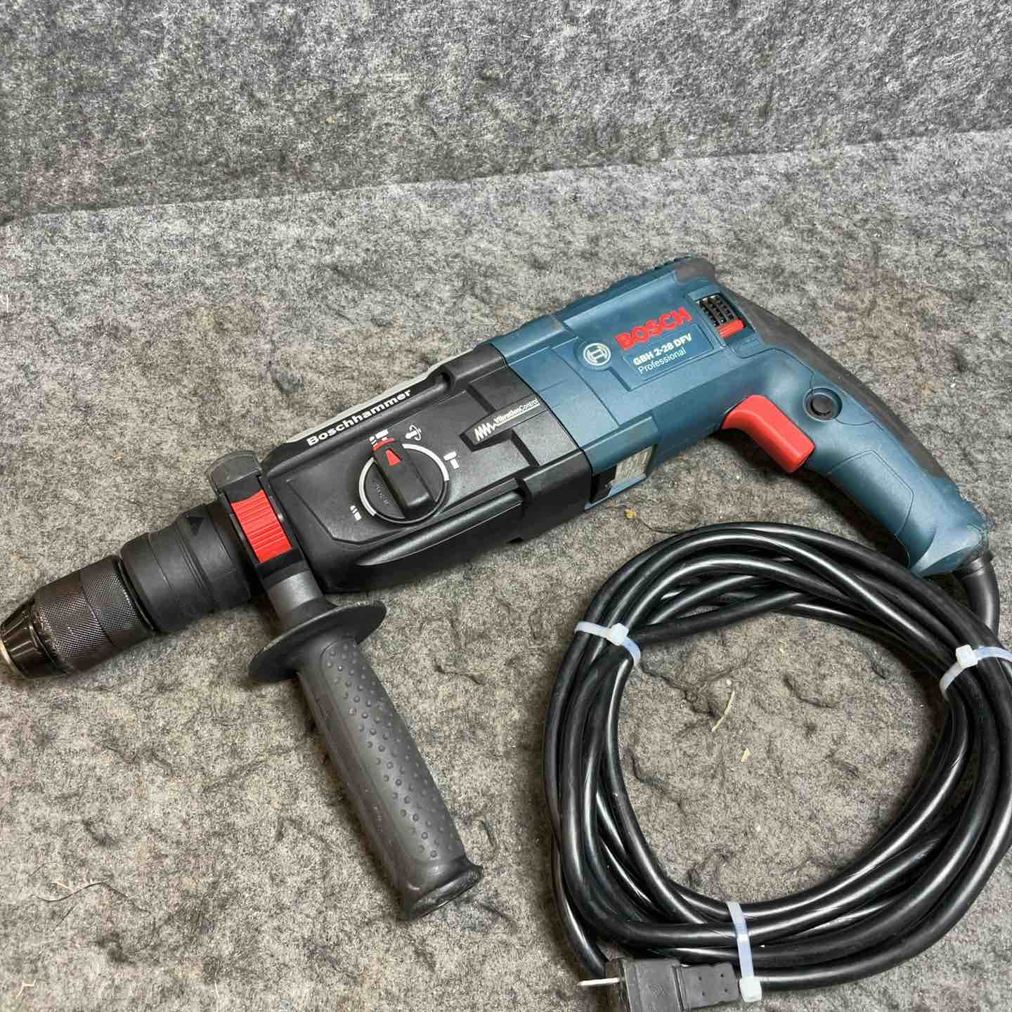 ボッシュ(BOSCH) ハンマドリル GBH2-28DFV【桶川店】 ボッシュ(BOSCH) ハンマドリル GBH2-28DFV【桶川店】 – アクトツール