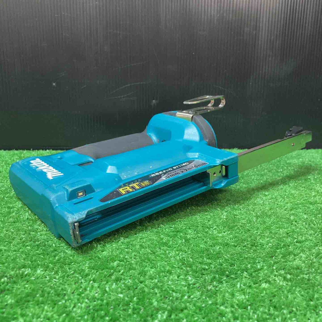 ☆マキタ(makita) 種類_エアタッカコードレスタッカ ST112DRF 18V3.0Ah×2個付き！【岩槻店】