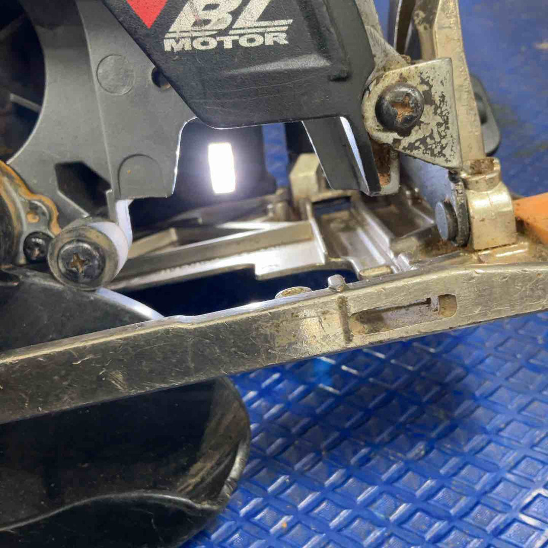 ★マキタ(makita) コードレス丸のこ HS001GZB【草加店】