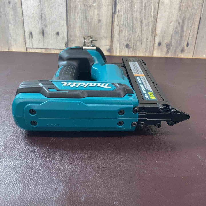 【中古品】マキタ(makita) コードレスフィニッシュネイラ FN350DRG 充電式面木釘打機【東大和店】
