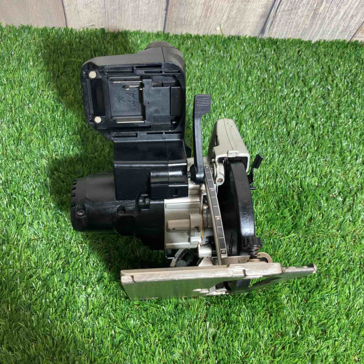 ★マキタ(makita) コードレス丸のこ HS470DZB　本体のみ【戸田店】
