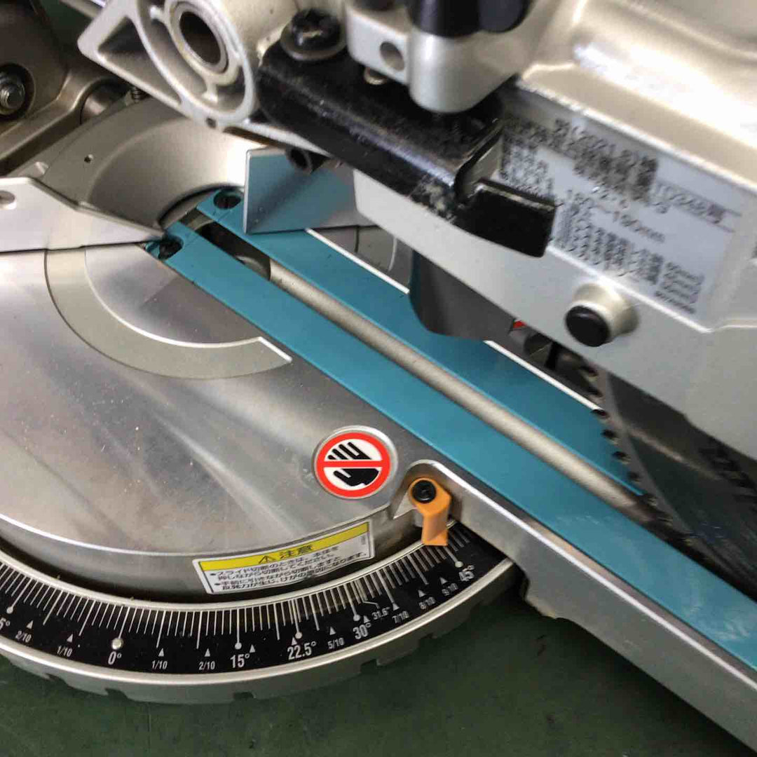 ★マキタ(makita) コードレススライドマルノコ LS714DZ【戸田店】