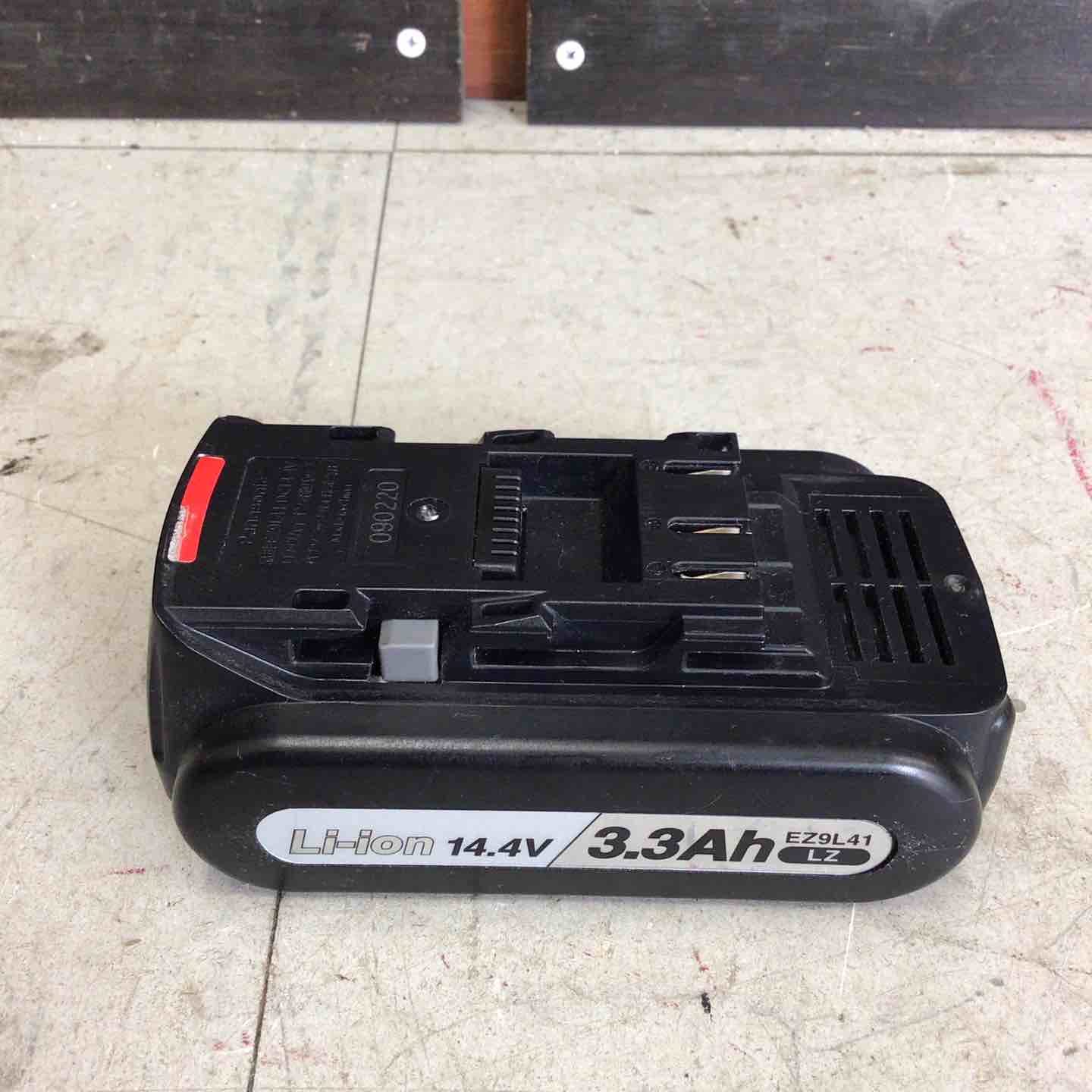 中古品】 パナソニック/Panasonic コードレス角穴カッター EZ4543LZ1S