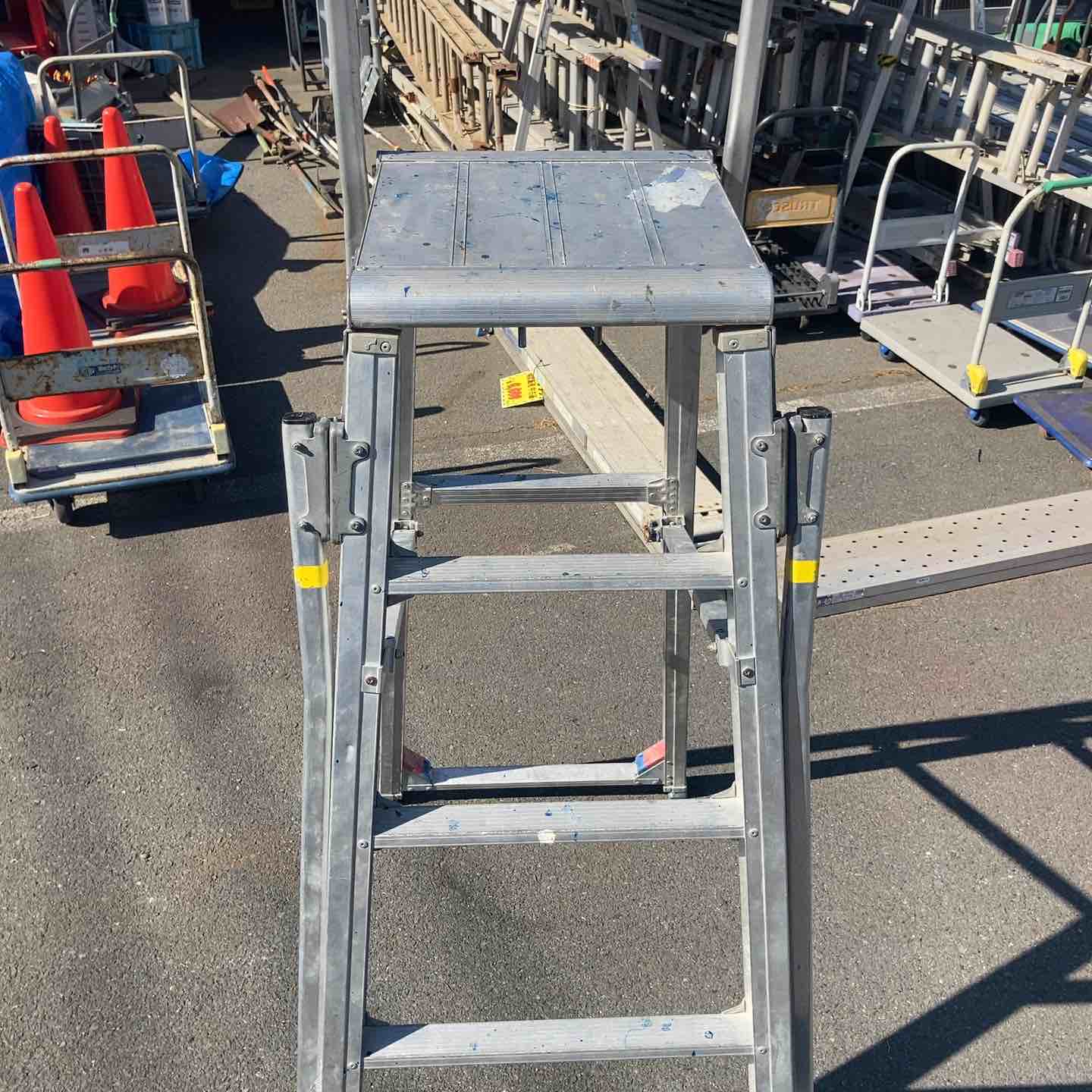 中古品/店頭受取り限定】 アルインコ CSFR1518S マイティーステップ