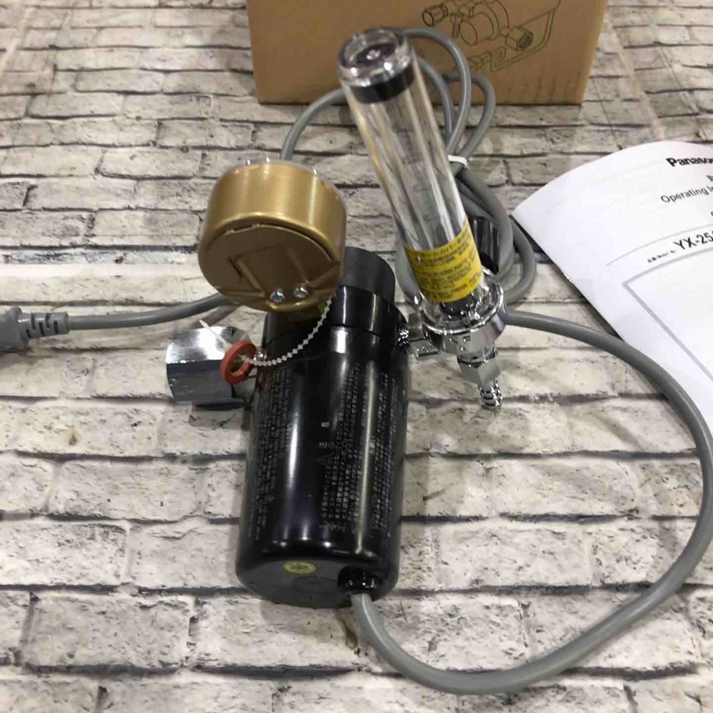 ◇パナソニック(Panasonic) ガスレギュレーター YX-25AD1【川口