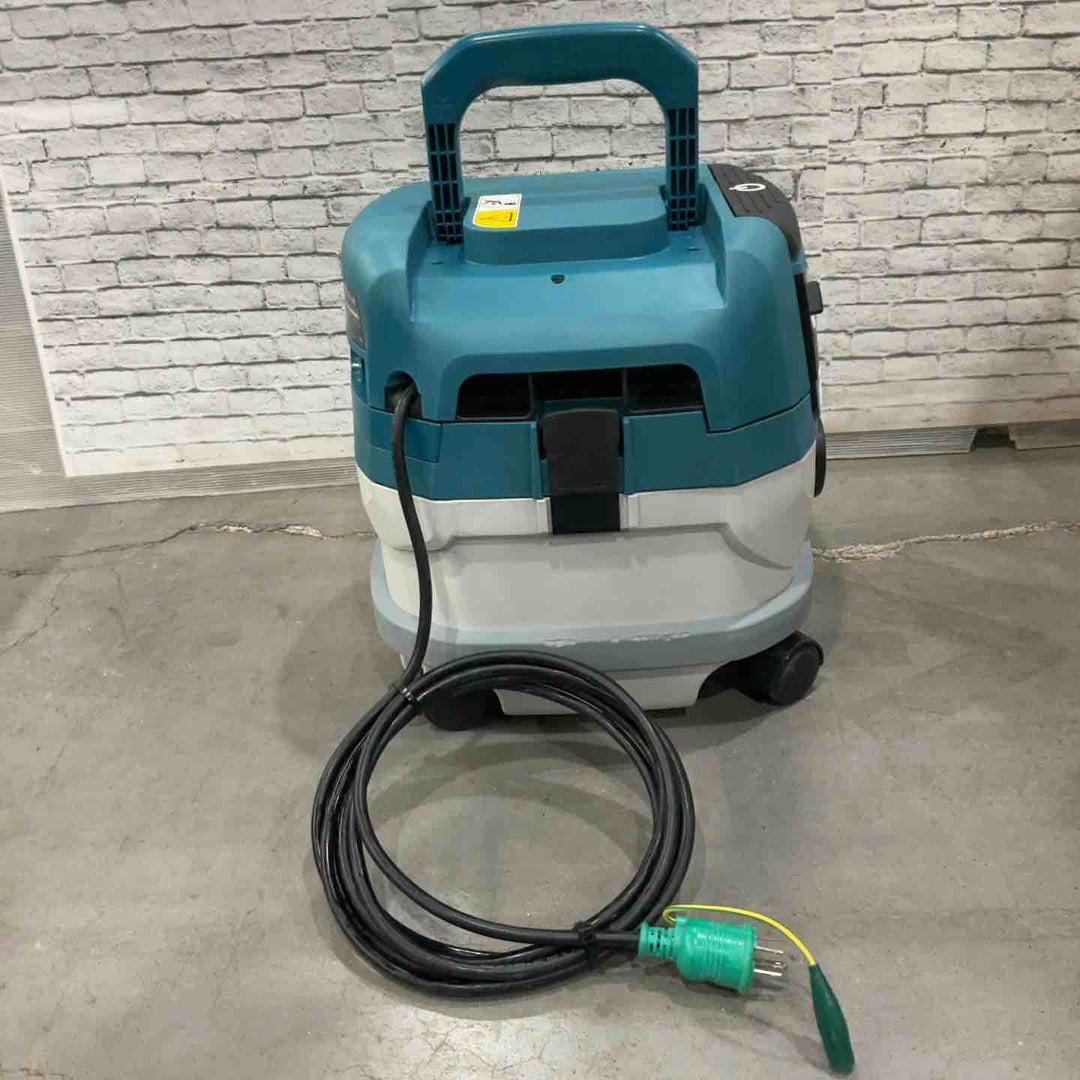 ★マキタ(makita) 集じん機 乾式 VC0830 連動機能【川口店】