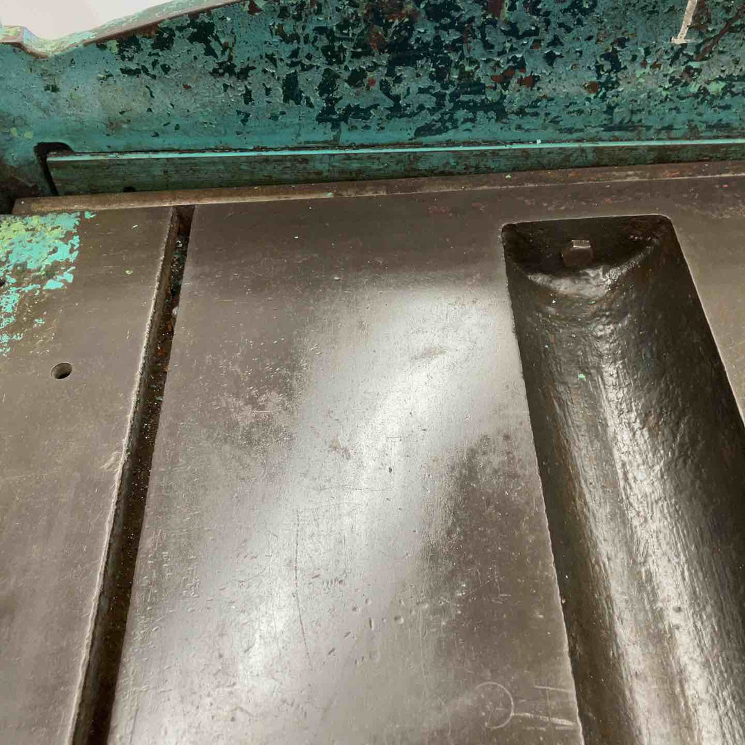 【店頭受取り限定】メーカー不明　足踏み鉄板切断機【川越店】