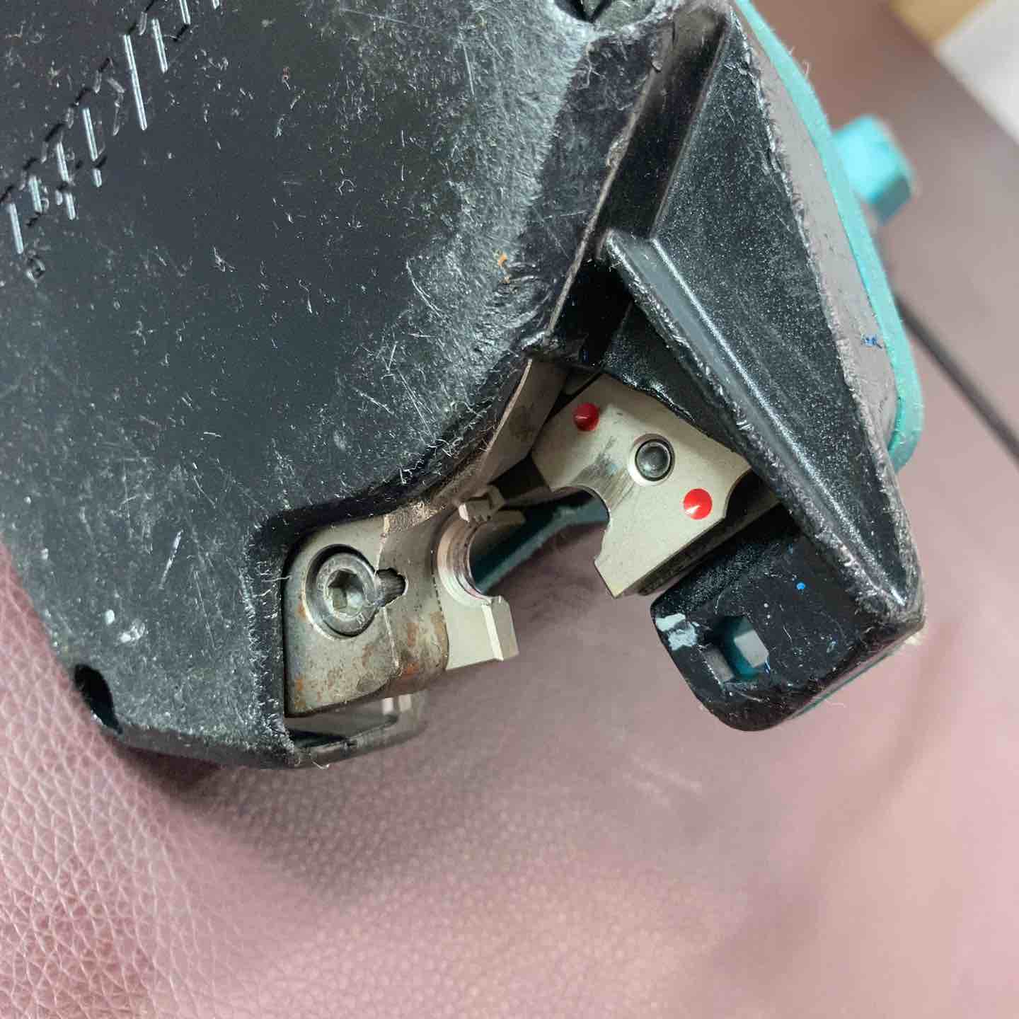 中古品】 ◇マキタ(makita) コードレス全ネジカッター SC102DZ