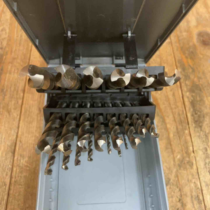 ◇ビックツール(BIC TOOL) 月光ドリル 鉄工用 樹脂ケース入 SGK2-13【所沢店】 4mm欠品