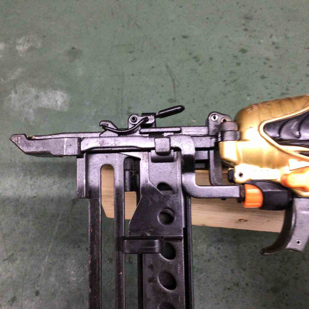 ★ハイコーキ(HIKOKI ※旧:日立工機) 高圧フロアタッカ N5004HMF【戸田店】