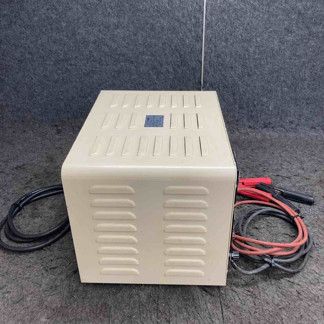 【現状品】GS YUASA/ジーエス ユアサ バッテリーチャージャー/シリコン 充電器 SP1-35-20DT 約25kg 13Vの出力確認【鴻巣店】