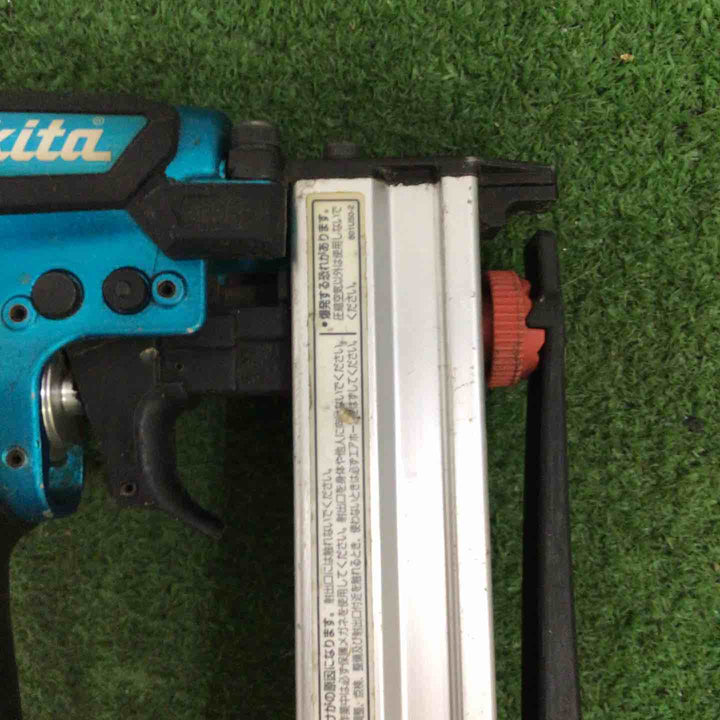 ★マキタ(makita) 高圧エアタッカ AT425HEM【町田店】