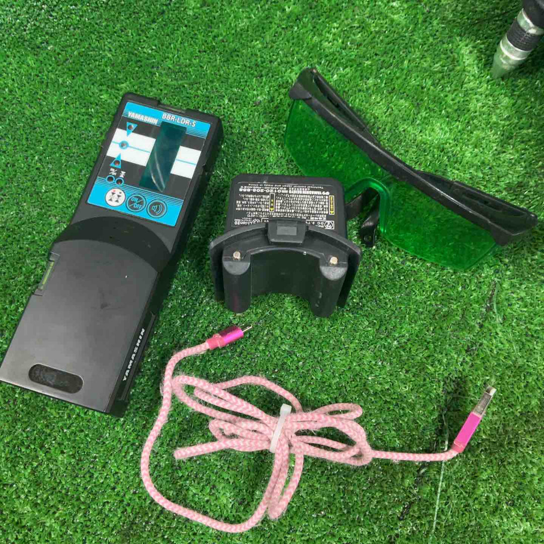 ◇山真製鋸 電子整準式レーザー墨出し器 LDR-9s【草加店】