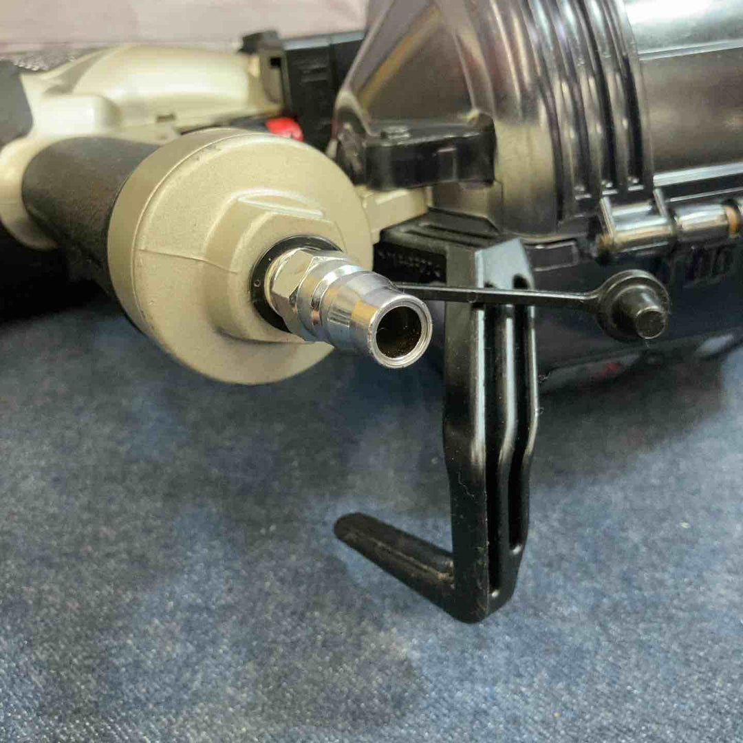 ★ハイコーキ(HIKOKI ※旧:日立工機) 常圧エア釘打ち機 NV75AF【八潮店】