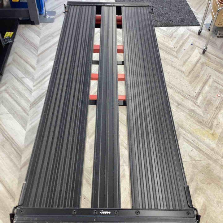 【店頭受取り限定】アルインコ GAUDI GUX-1014WL 脚立 はしご 足場 洗車 可搬式作業台 塗装 内装  メンテナンス 撮影  【越谷店】