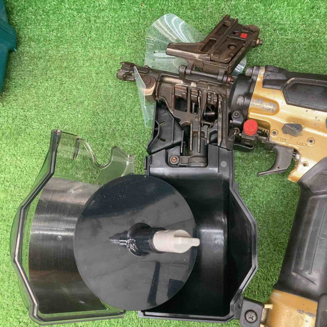 【中古品】makita/マキタ 65mm 高圧エア釘打 エアダスタ付 ゴールド AN633HSP1【川越店】