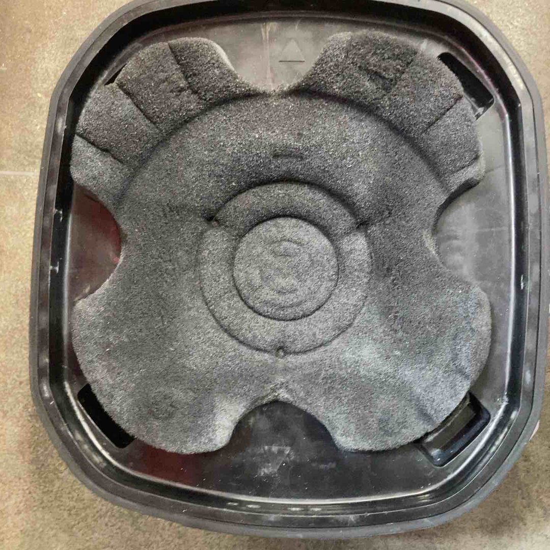 マキタ 集塵機 モデル：不明 本体のみ【川崎店】