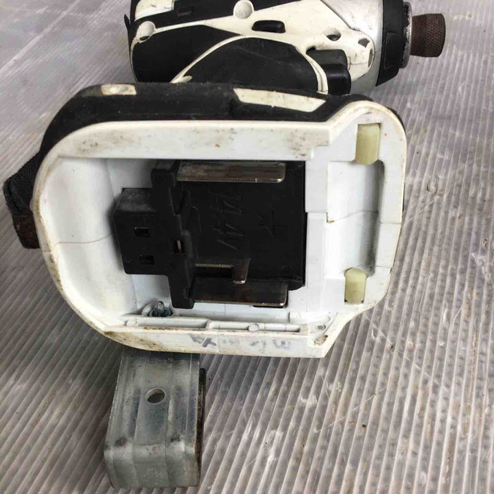 ★マキタ(makita) コードレスインパクトドライバー TD134DX2W【草加店】