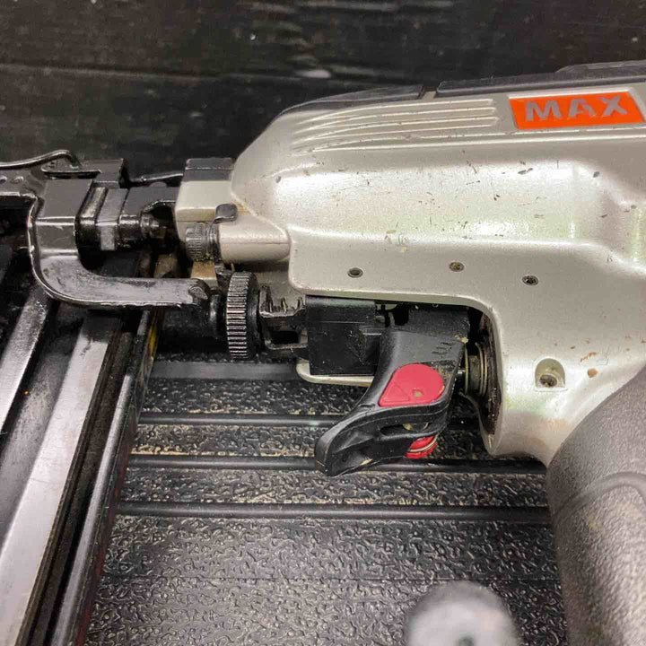 ◇マックス(MAX) 常圧フロアタッカ TA-450F1/4MAフロア 打込みテスト済み【戸田店】