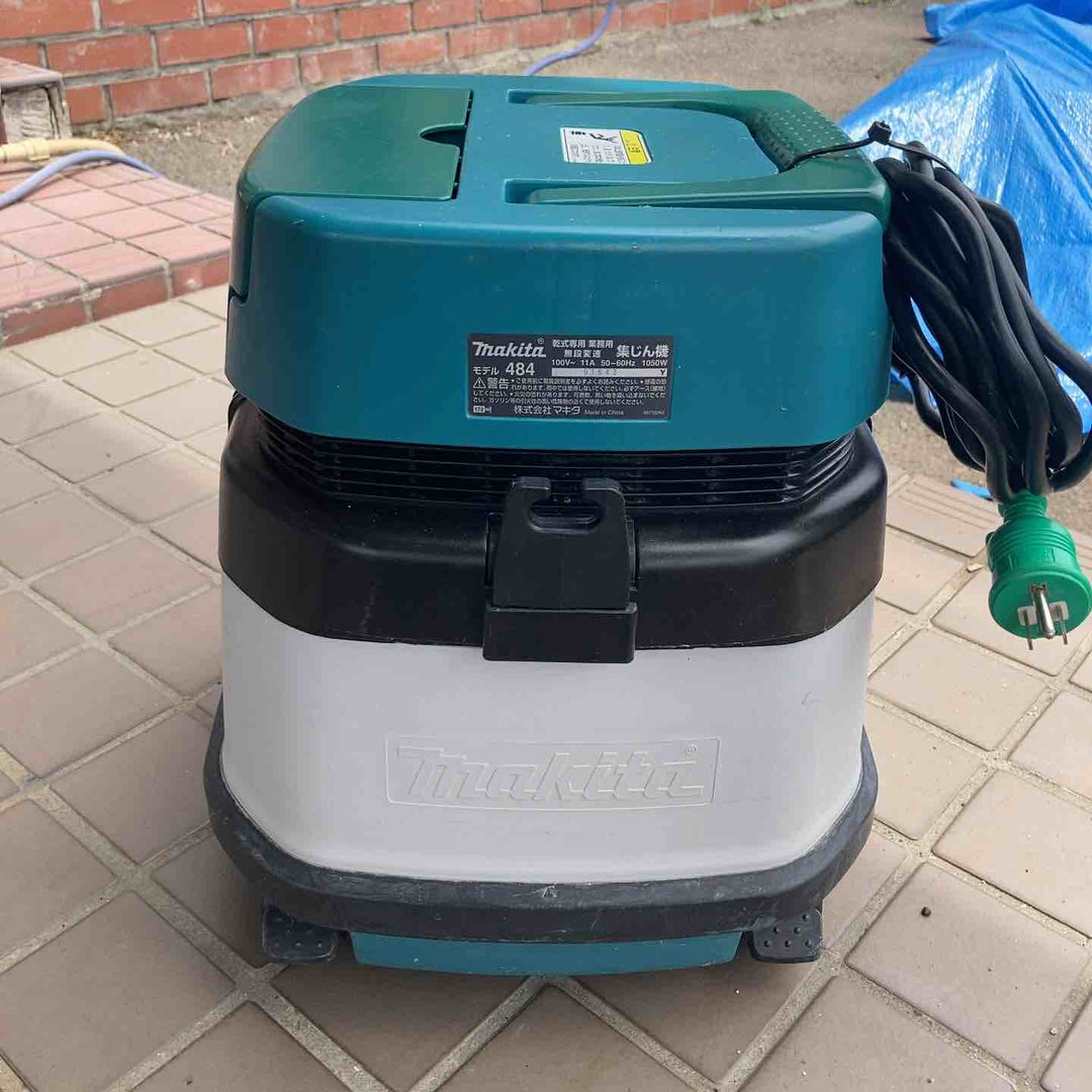 ★マキタ(makita) 15L集じん機(粉じん専用) VC1530【川崎店】
