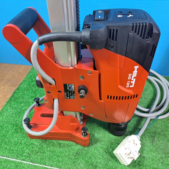 【美品】★ヒルティ(Hilti) ダイヤモンドコアドリル DD 120 給水タンク付 アンカーおまけ【岩槻店】