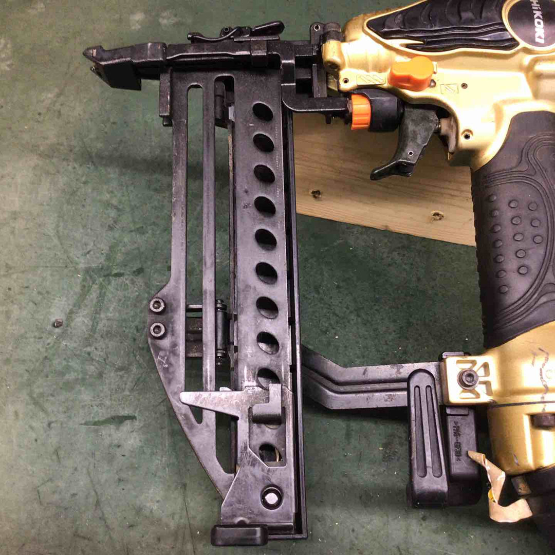 ★ハイコーキ(HIKOKI ※旧:日立工機) 高圧フロアタッカ N5004HMF【戸田店】