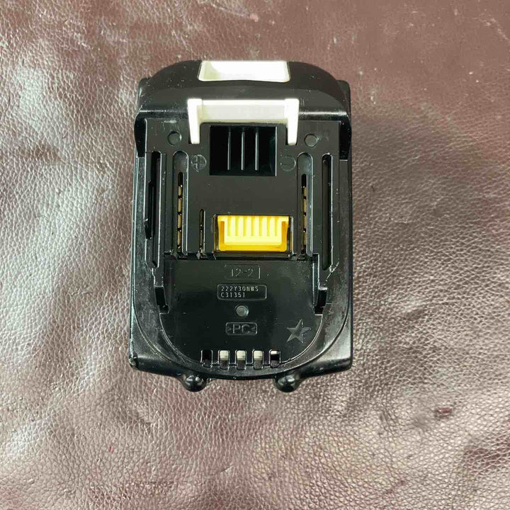 【中古品】マキタ(makita) 充電式35mm面木釘打ち機 FN350DZ バッテリー付属【東大和店】