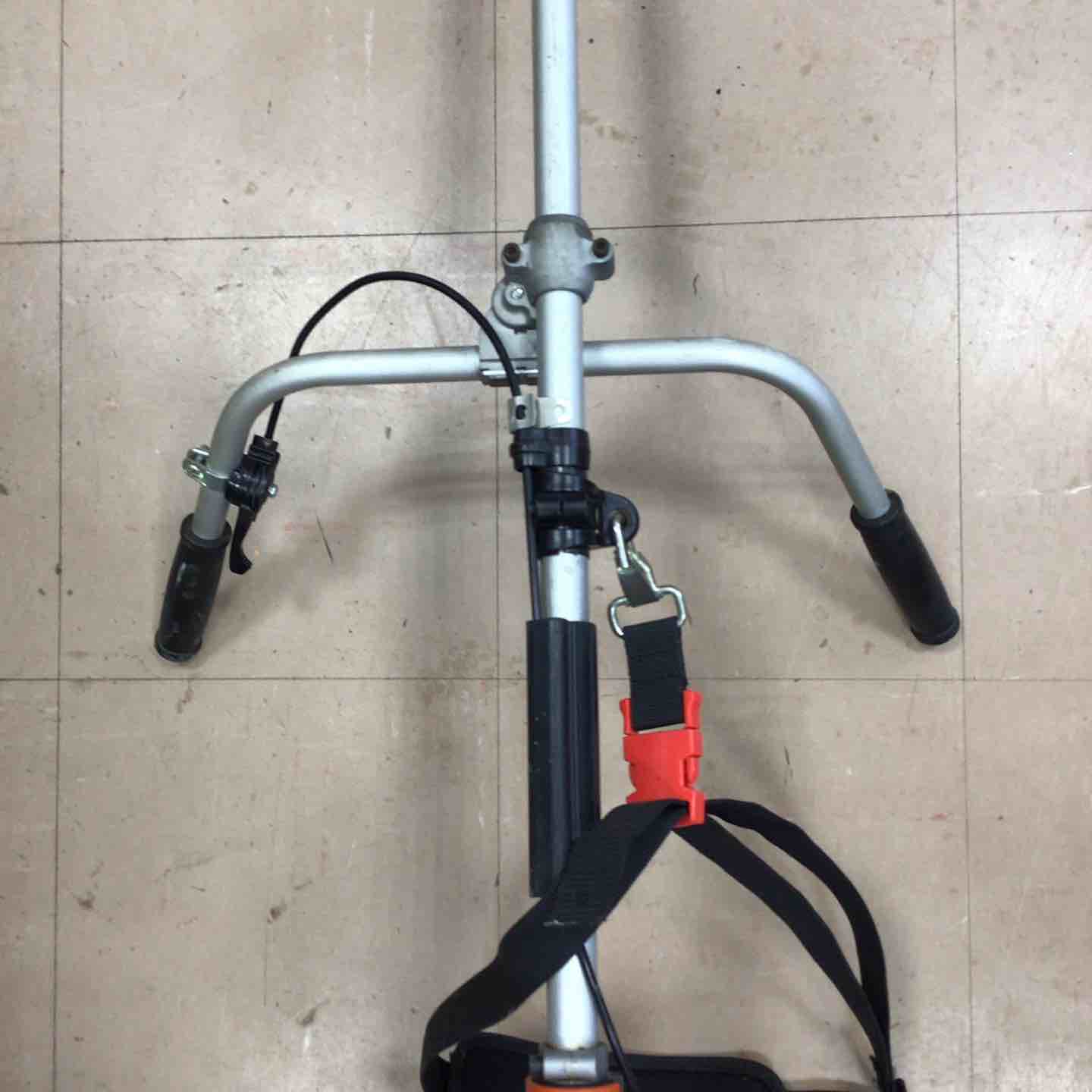 店頭受取り限定】タナカ エンジン式刈払機 TBC-210HV【草加店