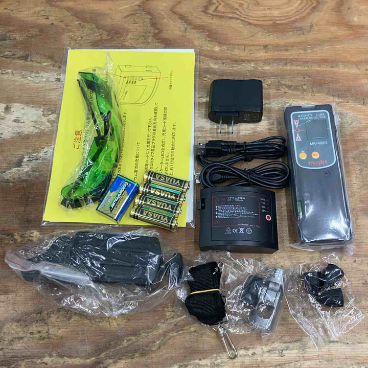 〇マイト工業(might) グリーンレーザー墨出し器 MGL-411GP 矩十字・横 三脚付き【柏店】